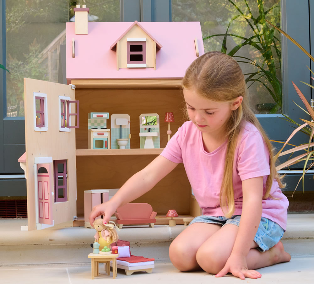 Wooden Dolls Houses Classic Toys for Endless Imagination