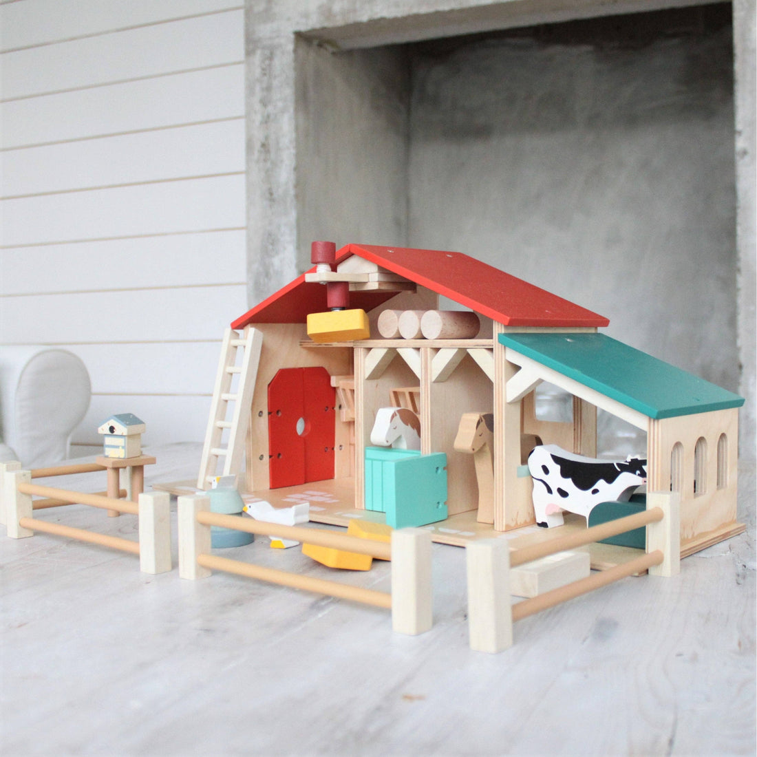 Tender Leaf Farm Yard Barn & Animals - Wooden Toy Play Set - Imagination Wooden Toys