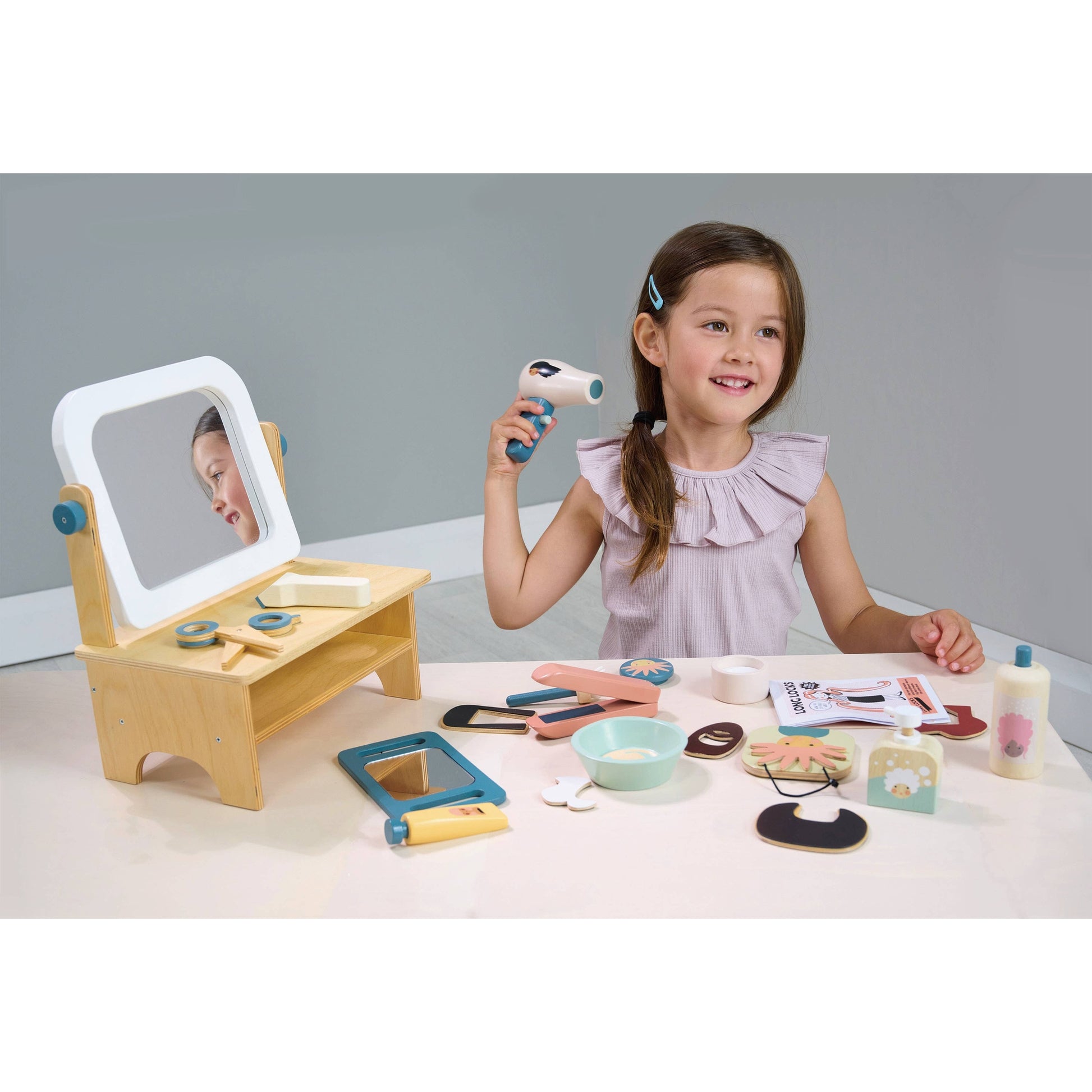 Hairdressers Hair Salon Wooden Role Play Toy PlaySet - Imagination Wooden Toys