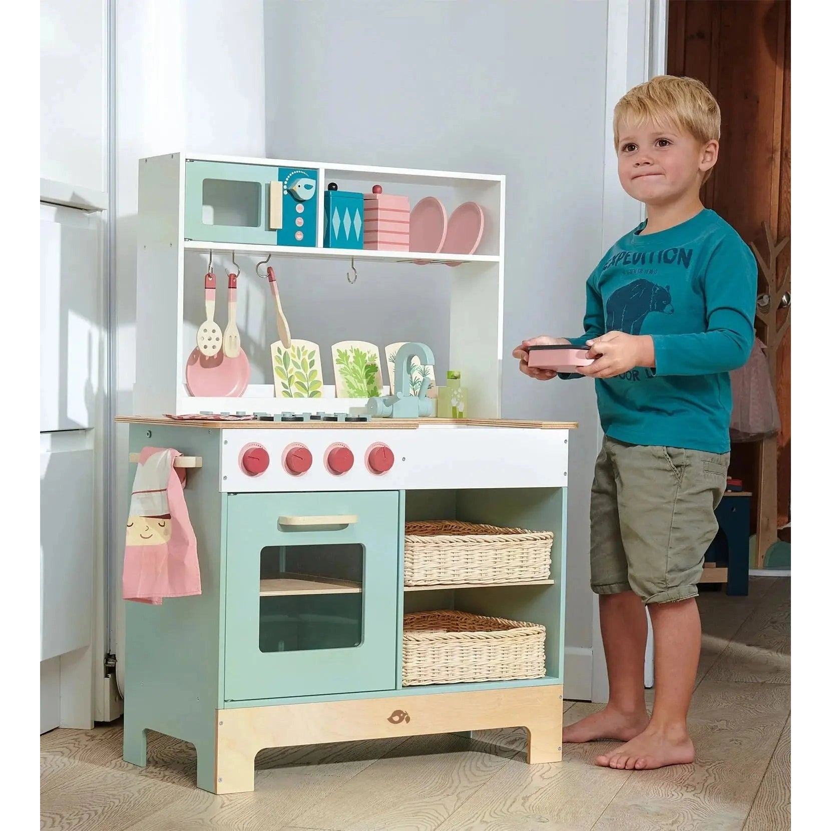 Range Kitchen Wooden Role Play Kitchen Toy Set by Tender Leaf Toys